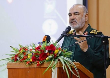 پیروزی‌های امروز به دلیل استقامت بی‌بدیل ملت ایران است