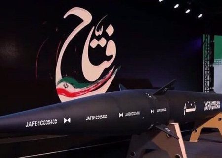 موشک فتاح باقابلیت ۱۵برابرسرعت صوت رونمایی شد