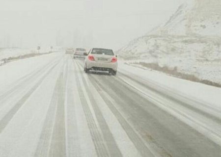 محورهای کوهستانی مازندران برفی است