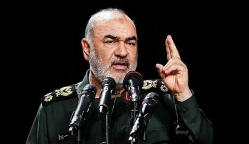 شلیک موشک بالستیک دوربرد از ناو جنگی سپاه