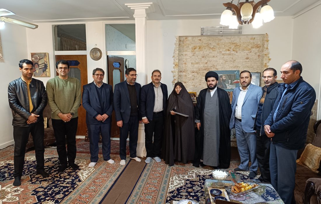 تجلیل از خانواده معظم شهیدوالامقام اسکندرنیازی