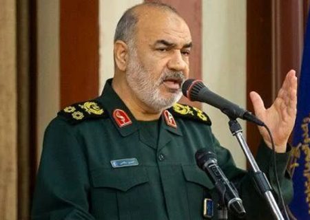 سرلشکر سلامی: صنعت قوی از مولفه‌های قدرت ایران است