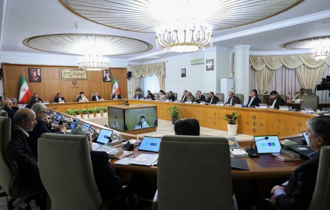 تاکید رئیسجمهور بر نظارت بر روند قیمتگذاری و جلوگیری از هر گونه افزایش بیرویه قیمتها