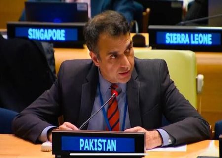 سفیر پاکستان: حمله اسرائیل به کنسولگری ایران صلح منطقه را به خطر انداخت