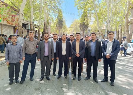 گزارش تصویری اختصاصی از حضور پرشورکارکنان بنیادمسکن انقلاب اسلامی استان لرستان در راهپیمایی روزجهانی قدس