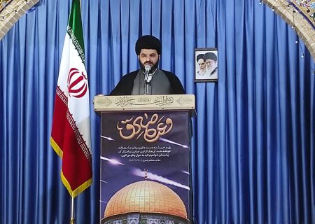 گزارش تصویری سخنرانی مسئول دفتر نمایندگی ولی فقیه بنیاد مسکن لرستان درخطبه های پیش از نماز جمعه خرم آباد