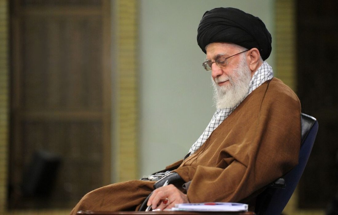 جوانان عزیز دانشجو در آمریکا! شما اکنون در طرف درست تاریخ ایستاده‌اید