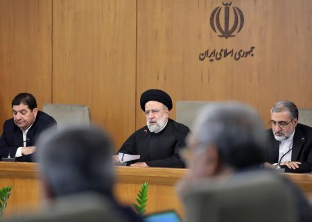 رئیسی: امروز در غرب شاهد تقابل جریان شرافت در مقابل شرارت هستیم