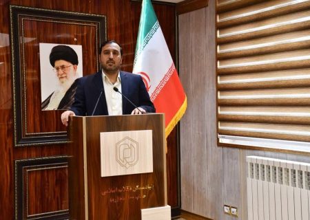 تجلیل ازمدیرکل بنیادمسکن انقلاب اسلامی استان لرستان در راستای خدمت گزاری به محرومین ونیازمندان جامعه