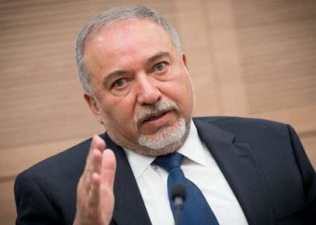 لیبرمن: همانطور که ایران می‌خواست اسرائیل وارد جنگ فرسایشی شده است