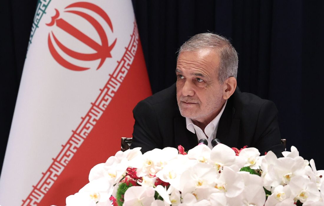 پیام نخستین سفر رئیسجمهور از نیویورک؛ طرحی نو دراندازیم/سوغاتی تاریخی پزشکیان برای مردم