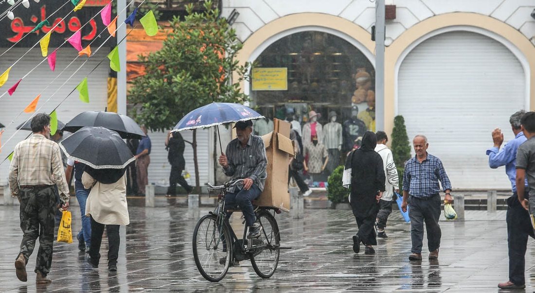 بارش باران و رعد و برق در اغلب مناطق کشور/ شدت بارش ها در نوار شمالی