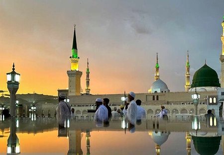 پیامبر (ص) در قرآن چگونه معرفی شده است؟