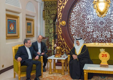 عراقچی با پادشاه بحرین دیدار کرد
