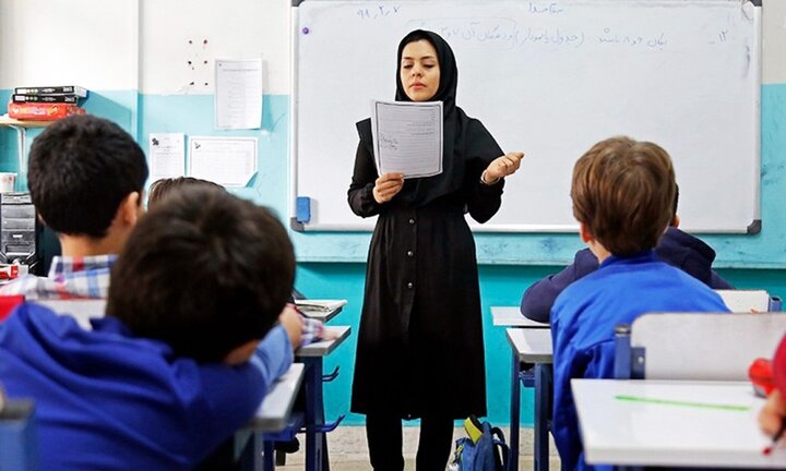 اختصاص ۳ همت فوقالعاده رتبهبندی برای ۱۸۰ هزار معلم بازنشسته