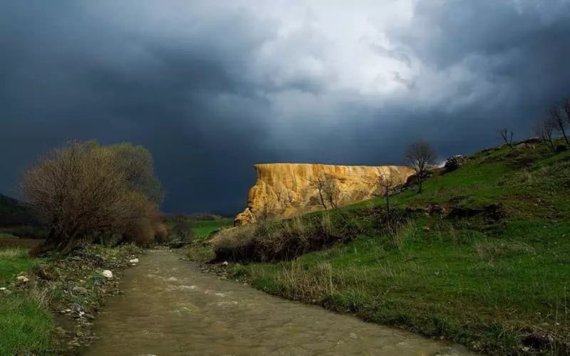 کانی گراوان؛ چشمهای که تاریخ را حکایت میکند