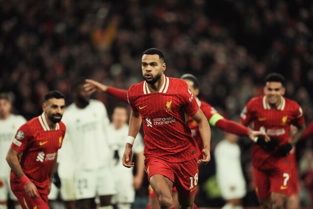 لیورپولیها انتقامشان را از رئالیها و صدر جدول را از افعیها پس گرفتند!