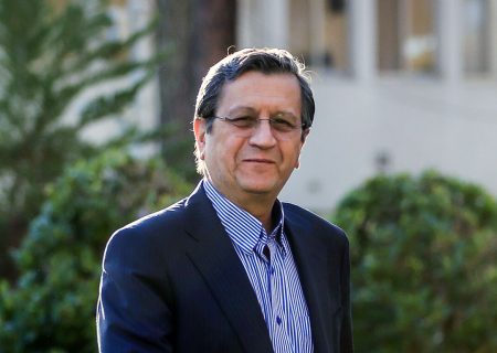 همتی: اصلاح اقتصاد نیاز به زمان دارد