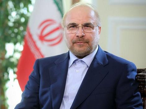 قالیباف: افزایش قیمت بنزین در بودجه ۱۴۰۴ نیامده است
