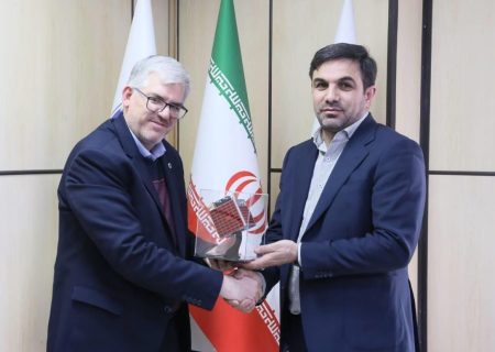 ضرورت استفاده از فناوری فضایی در سامانه پنجره واحد مدیریت زمین