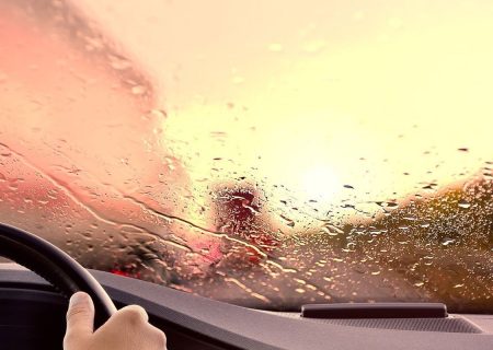 رفع بخار شیشه خودرو در زمستان