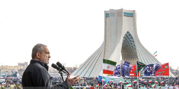 پزشکیان: دشمنان خواب ایران ضعیف را به گور خواهند برد