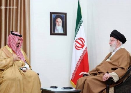 رهبر انقلاب:ارتباط میان ایران و عربستان برای هر دو کشور مفید خواهد بود