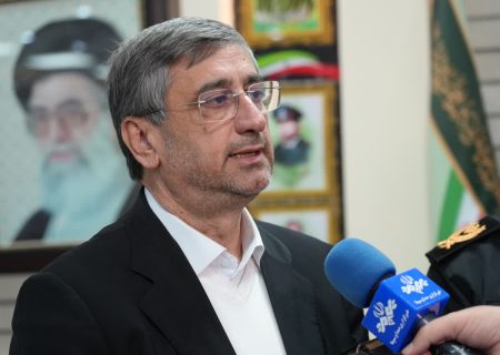 تعطیلات بی‌مورد ، آسیب جدی به مردم لرستان وارد می کند