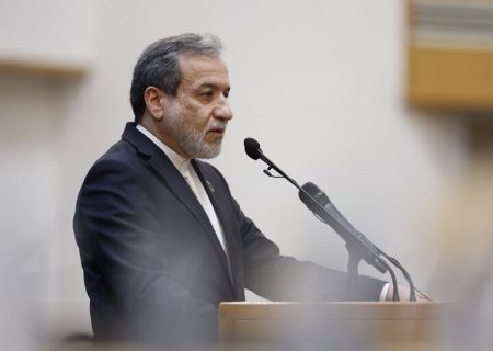 عراقچی: بریتانیا به حقوق شهروندان ایرانی احترام بگذارد