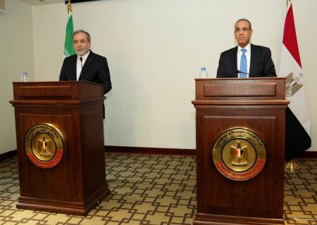 استقبال وزیر خارجه مصر از تقویت روابط ایران و کشورهای حاشیه خلیج فارس
