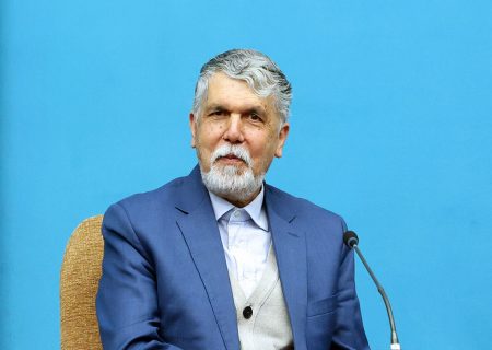 وزیر فرهنگ: خبرنگاری در کشور معیشت ناامنی دارد