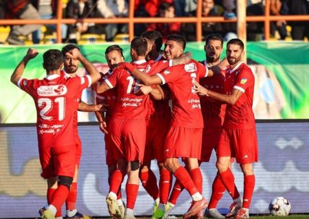 پرسپولیس برنده دربی است