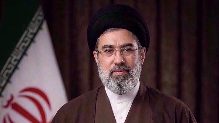 گزارش سرلشکر عبداللهی از آمادگی‌های نیروهای مسلح به محضر فرمانده کل قوا